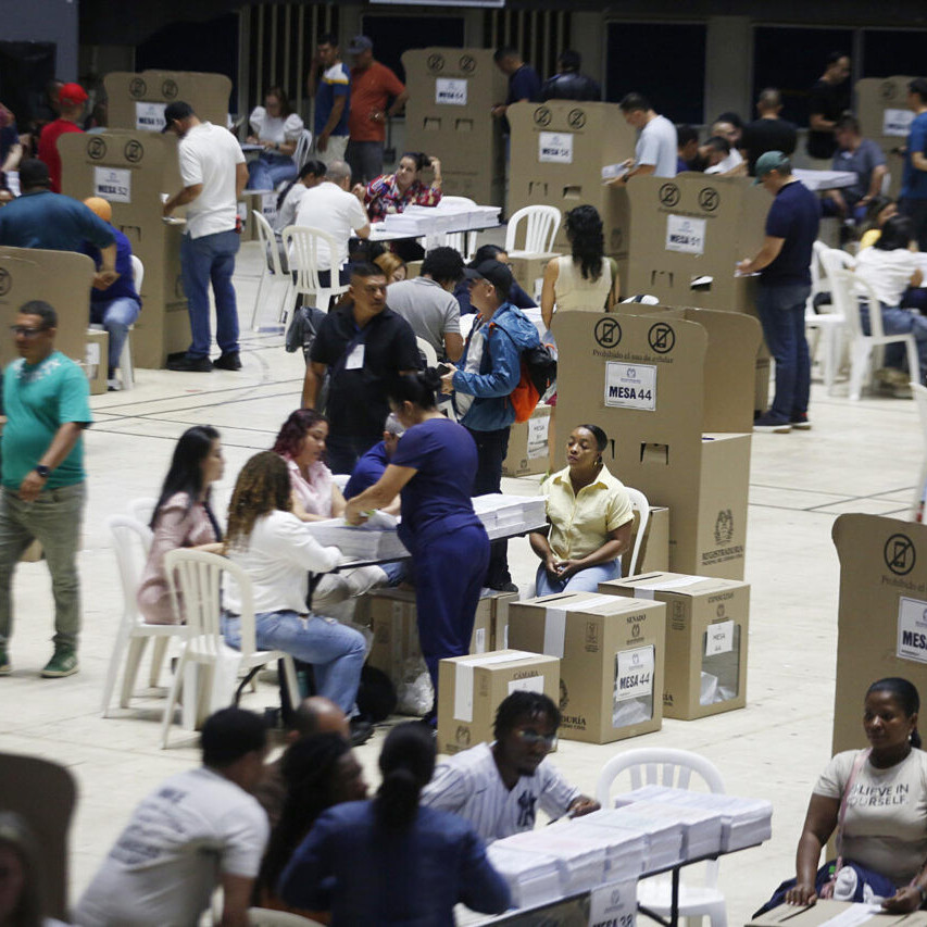 Diario Frontera, Frontera Digital,  Internacionales, ,Colombia pasa la mitad de la jornada electoral sin incidentes que afecten las votaciones