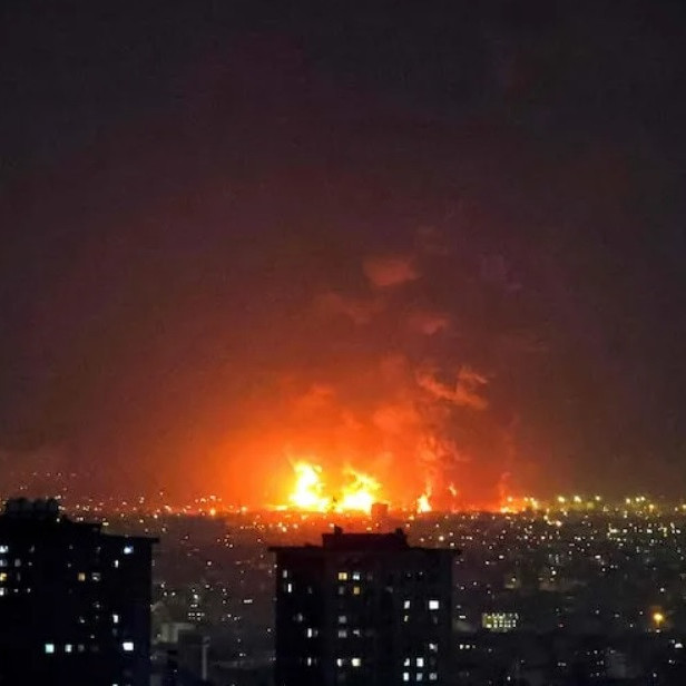 Diario Frontera, Frontera Digital,  Internacionales, ,Estados Unidos e Israel bombardearon importante instalación petrolera en Teherán