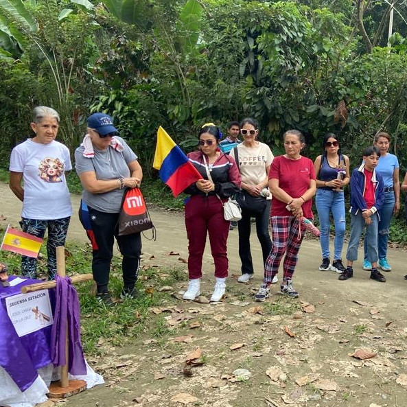 Diario Frontera, Frontera Digital,  Regionales, ,Feligresía zedeña recorrió el Viacrucis con una sentida oración por los migrantes venezolanos