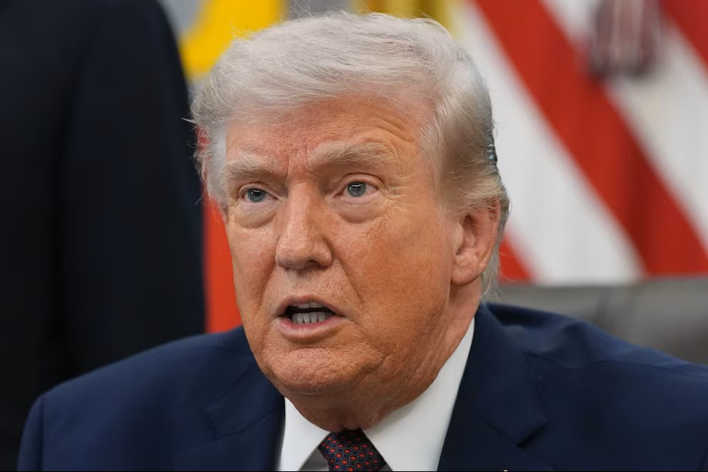Diario Frontera, Frontera Digital,  Internacionales, ,Trump reiteró además las advertencias de atacar infraestructuras clave como puentes y centrales eléctricas en Irán, y sostuvo que la población iraní estaría dispuesta a soportar las consecuencias si eso deriva en su libertad,Donald Trump dice que esta noche termina una era en Irán: “47 años de extorsión, corrupción y muerte llegarán a su fin”