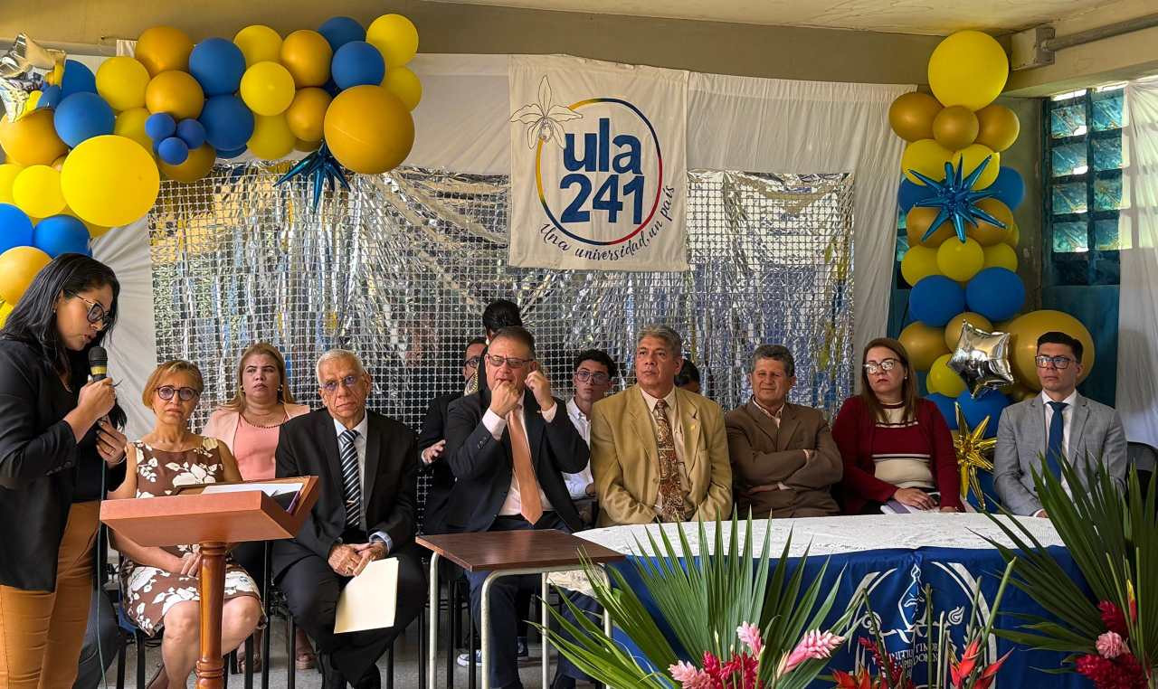 Diario Frontera, Frontera Digital,  Regionales, ,Dr. Virgilio Castillo B. en los actos conmemorativos de los 24 años de la ULA en el NURR Trujillo. Foto: Prensa Apula e IPP,Autoridades de la Apula e IPP participaron en los actos 
por los 241 años de la ULA en el NURR