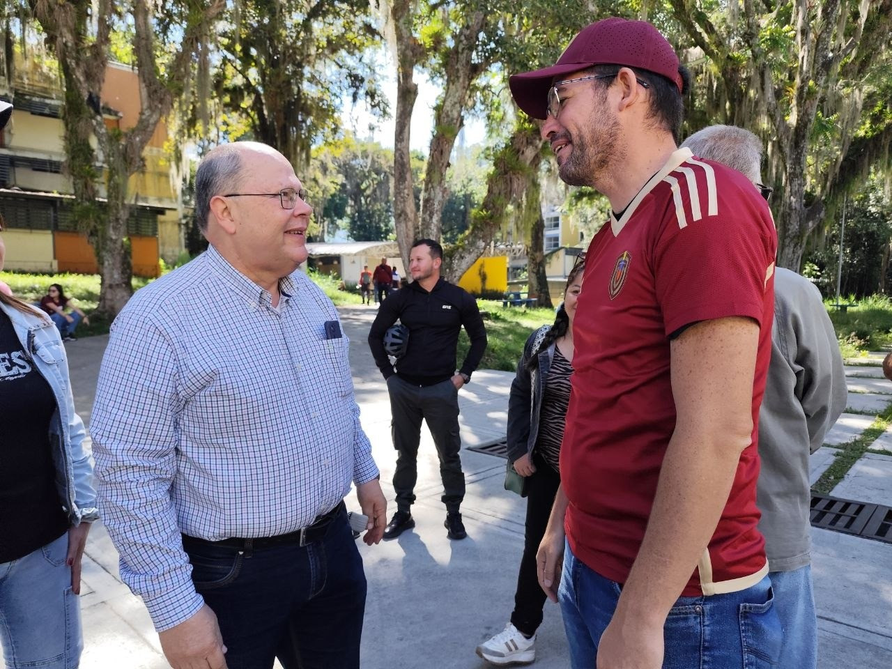Diario Frontera, Frontera Digital,  Regionales, ,La Alcaldía de Mérida contribuye a la recuperación de espacios en la Facultad de Medicina