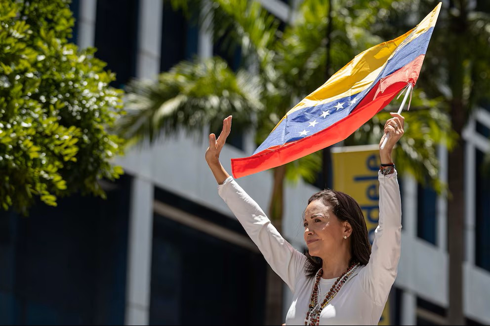 Diario Frontera, Frontera Digital,  Politica, ,La movilización, protagonizada por empleados públicos, sindicalistas, estudiantes y diversos gremios, marcó un nuevo episodio de tensión social en Venezuela, donde el salario básico permanece congelado en 130 bolívares al mes, equivalentes a menos de 30 centavos de dólar, y la inflación interanual supera el 600%,María Corina Machado: “No hay represión que pueda detener las demandas de los venezolanos”