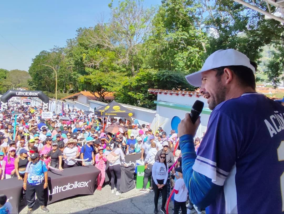 Diario Frontera, Frontera Digital,  Regionales, ,El recorrido se realizó poco menos de 20 minutos y, en el mismo, participaron más de un centenar de caminantes que aportaron color y alegría en la ciudad,Caminata 3K por la concienciación sobre el autismo