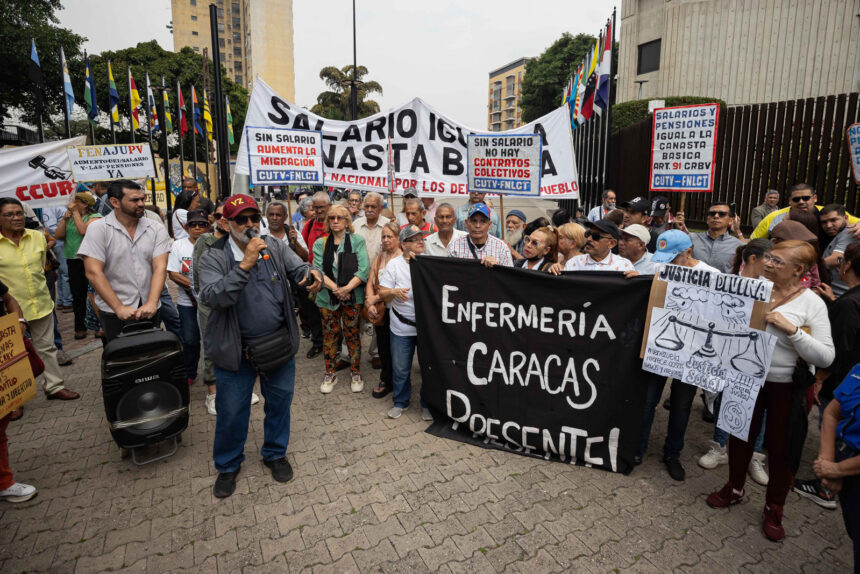 Diario Frontera, Frontera Digital,  Nacionales, ,Docentes y trabajadores protestan frente al TSJ para exigir condiciones salariales