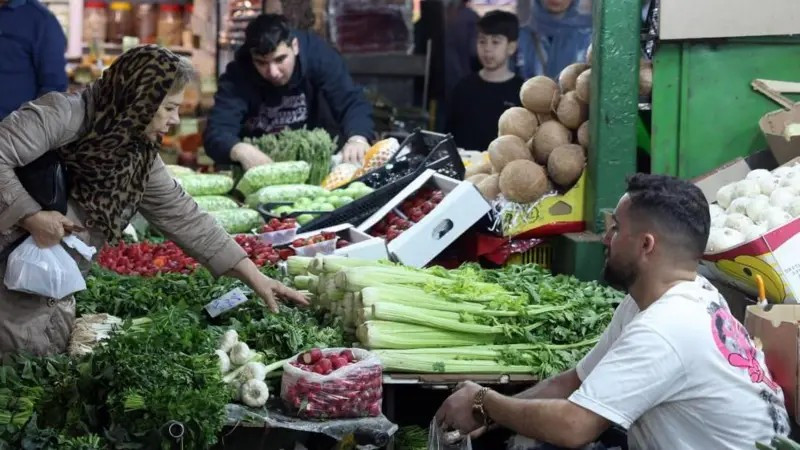 Diario Frontera, Frontera Digital,  Internacionales, ,La inflación y la pérdida de empleos agravan la crisis en Irán. Foto: EPA,Millones de trabajadores en Irán pierden el trabajo 
a causa de la guerra con EE.UU. e Israel