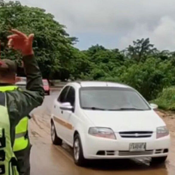 Diario Frontera, Frontera Digital,  Nacionales, ,Restablecen el paso vehicular en la Troncal 001 de Táchira tras desbordamiento de quebrada