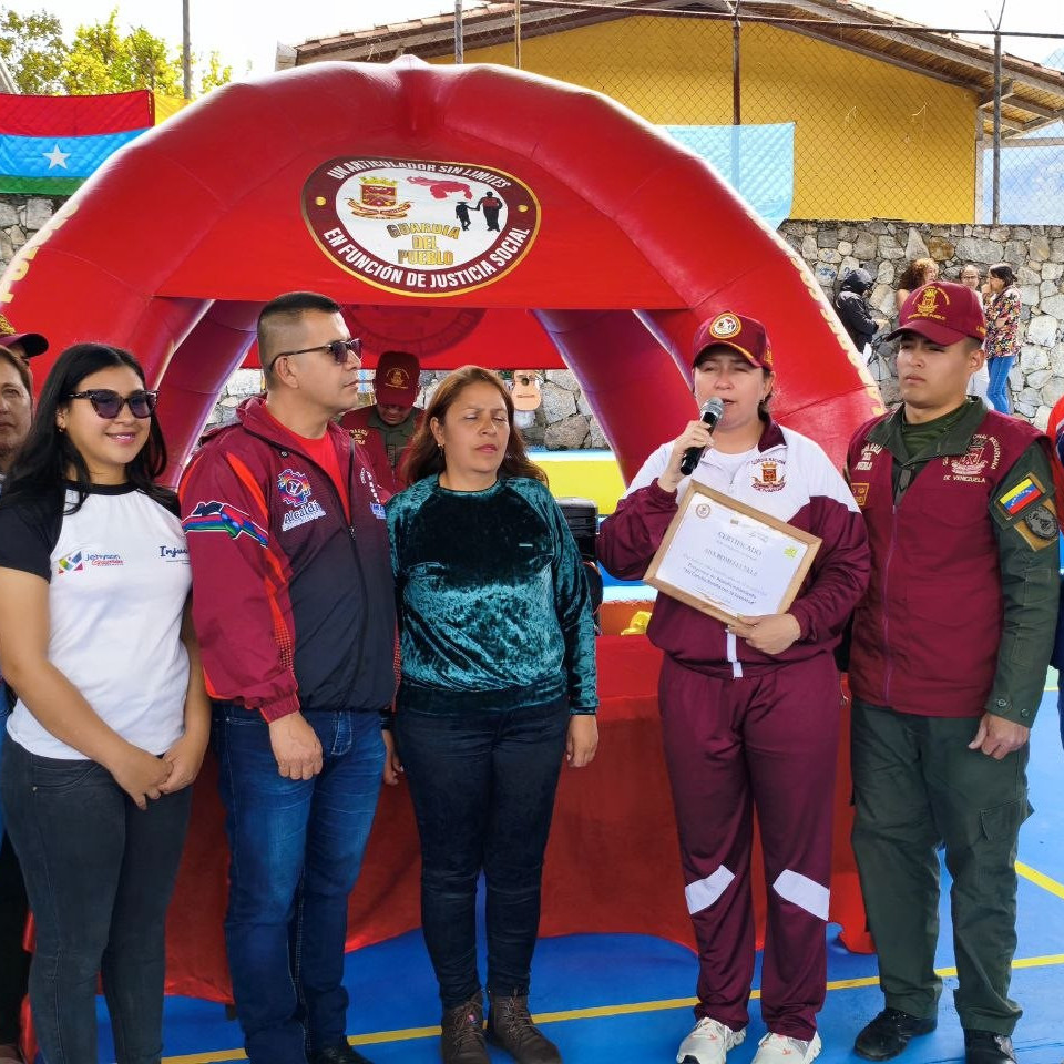 Diario Frontera, Frontera Digital,  Regionales, ,Rehabilitan cancha de la Escuela "Ana Romelia Vela"