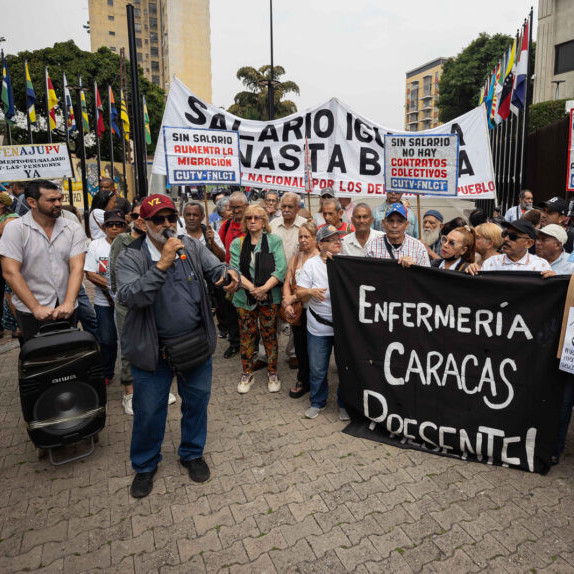 Diario Frontera, Frontera Digital,  Nacionales, ,Docentes y trabajadores protestan frente al TSJ para exigir condiciones salariales