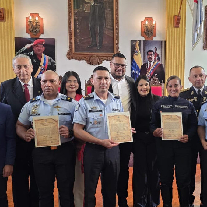 Diario Frontera, Frontera Digital,  Regionales, ,CLEBM celebra el 50° aniversario de la Policía del estado Mérida con sesión especial 
‎
