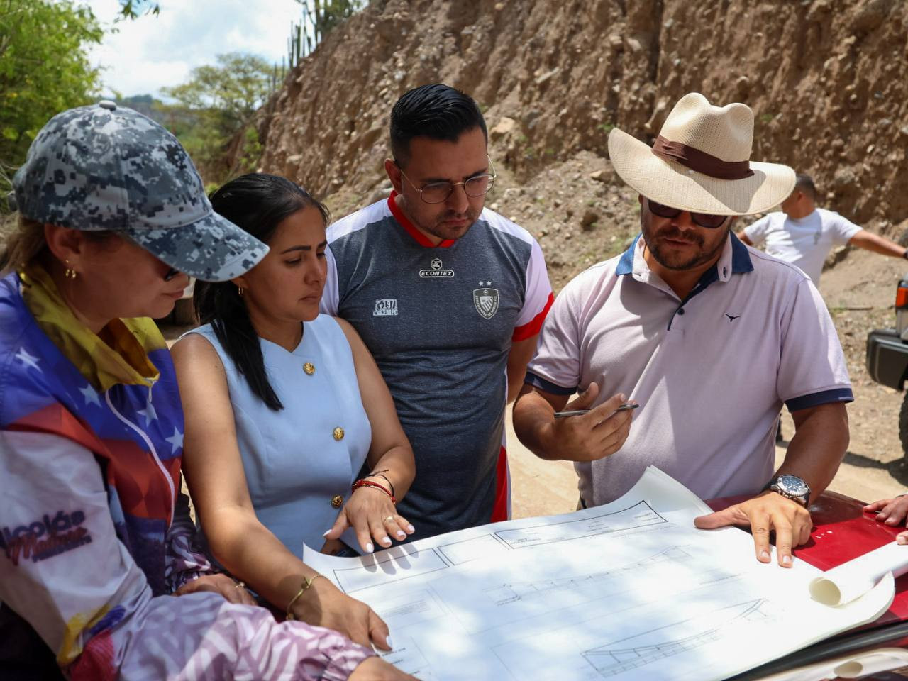Diario Frontera, Frontera Digital,  Regionales, ,La secretaría para la Transformación de la Ciudad Humana, Mileidy Bastidas, informó que el despliegue gubernamental abarca 42 puntos críticos afectados por la vaguada de 2024,Mérida blinda su vialidad con el moderno puente Chichuy