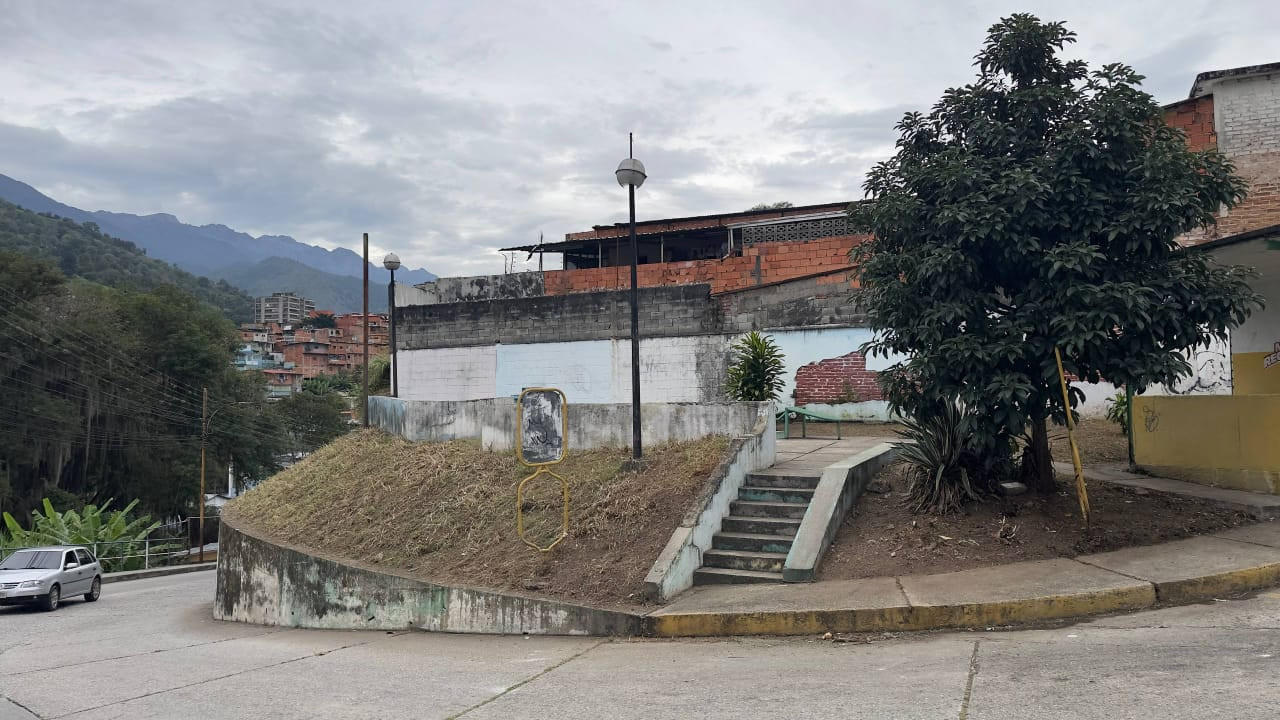Diario Frontera, Frontera Digital,  Regionales, ,Restauran plaza Cruz Verde en el municipio Libertador