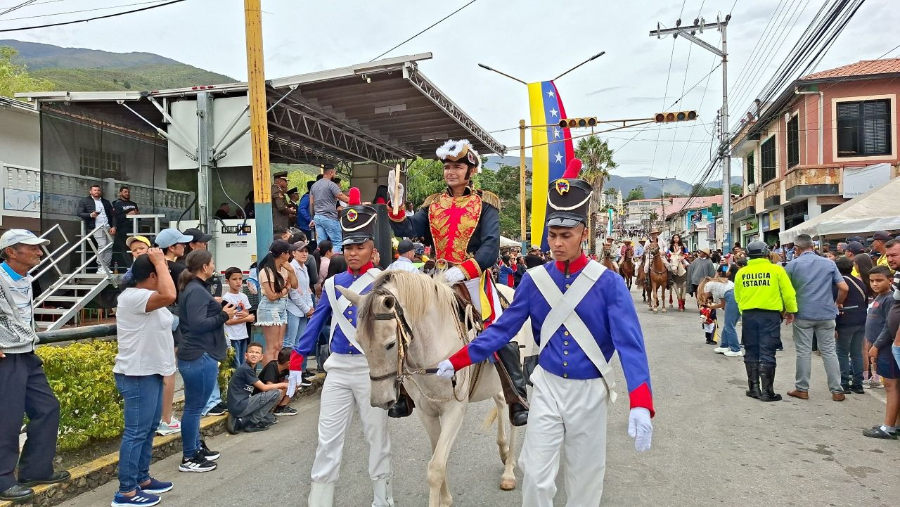 Diario Frontera, Frontera Digital,  Mocoties, ,Durante la actividad conmemorativa el gobernador del estado Mérida, Arnaldo Sánchez, afirmó que esta celebración constituye “un homenaje permanente al pensamiento emancipador de Bolívar y a la unión de los pueblos andinos en defensa de la soberanía venezolana”,Bailadores recibió con júbilo al Brigadier Bolívar en su Campaña Admirable