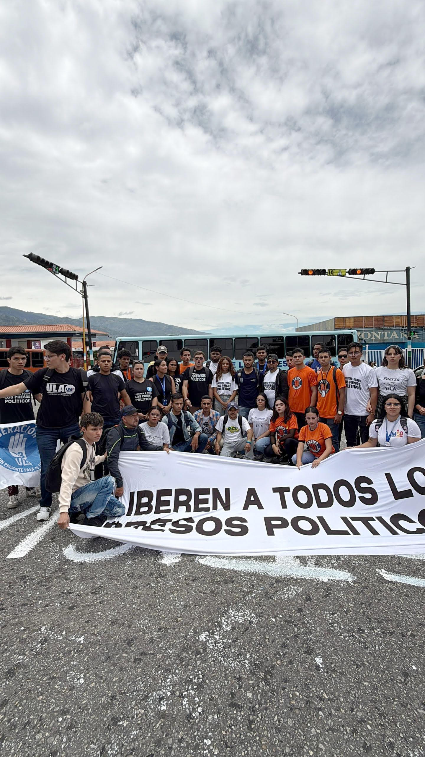 Diario Frontera, Frontera Digital,  Regionales, ,El consejero universitario José Varela, coordinador general de Equipo 10, recordó que aún permanecen más de 500 presos políticos en las cárceles del país,Movimiento Estudiantil Ulandino exige liberación de presos políticos 
y justicia por Carmen Navas