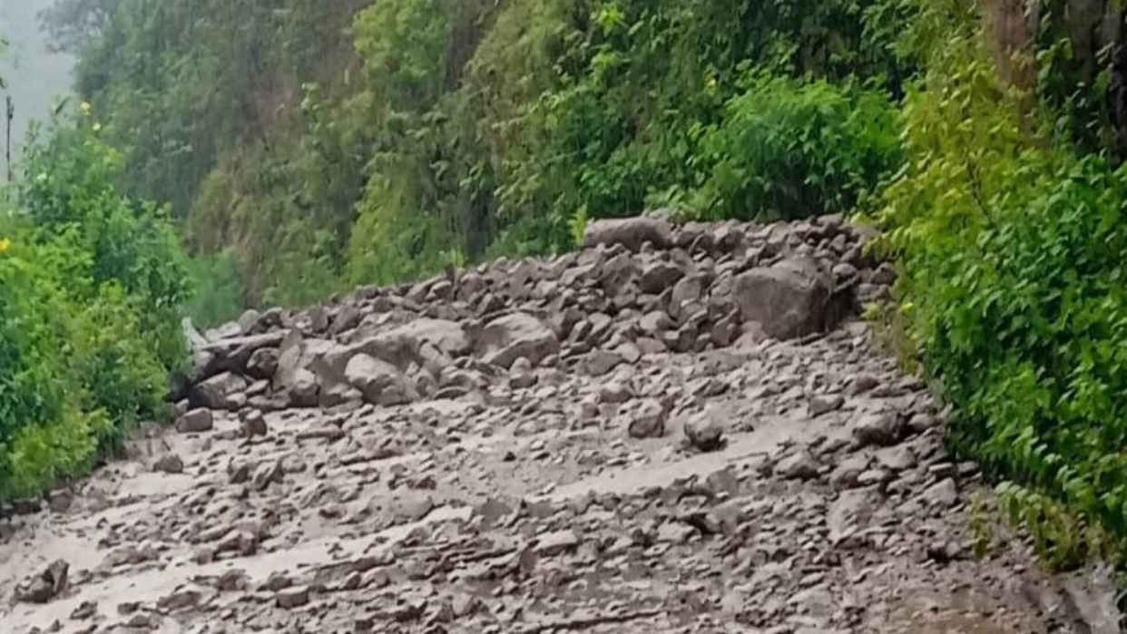 Diario Frontera, Frontera Digital,  Regionales, ,Lluvias originaron derrumbe en la carretera que une a los estados Barinas y Mérida