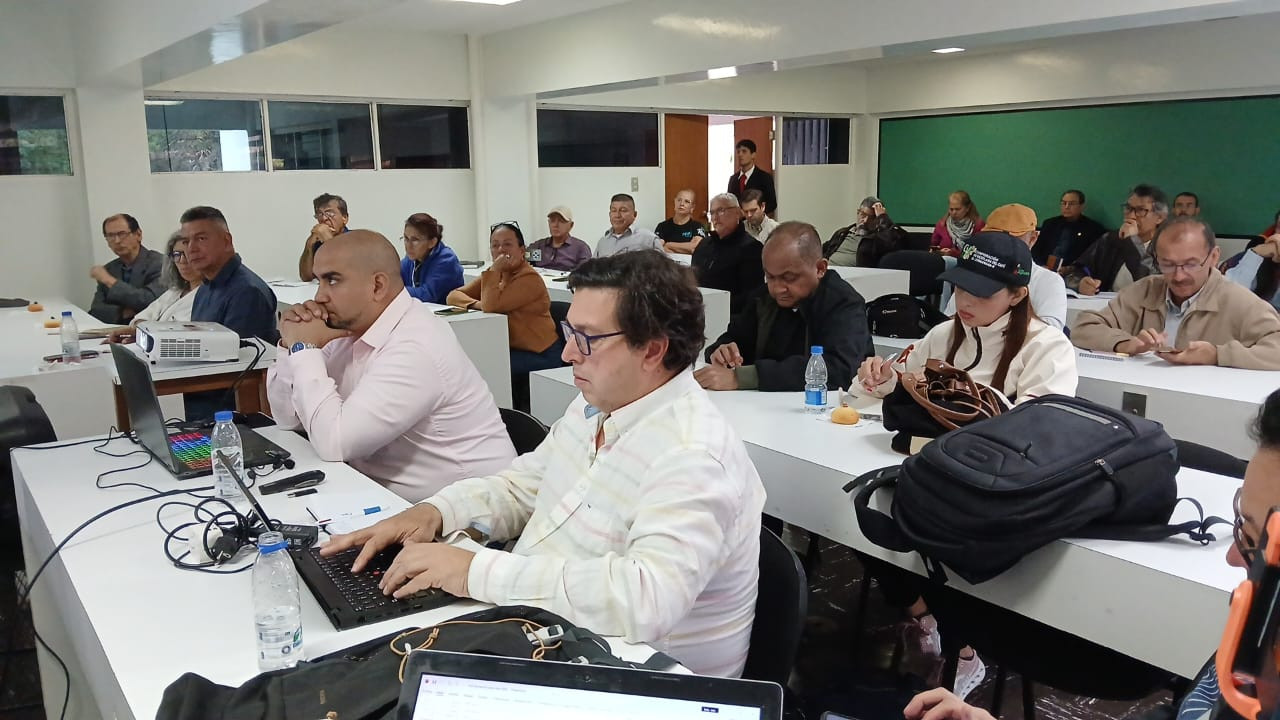 Diario Frontera, Frontera Digital,  Regionales, ,A pesar de que las conclusiones definitivas están pendientes, el desarrollo de este taller liderado por el CIDIAT-ULA y sus aliados internacionales sienta un precedente clave en la región de montaña, apostando por una economía verde, circular y de alta calidad,Con altas expectativas inició en el CIDIAT-ULA el Encuentro de Gobernanza de la Red Iberoamericana de Cafés de Alta Calidad