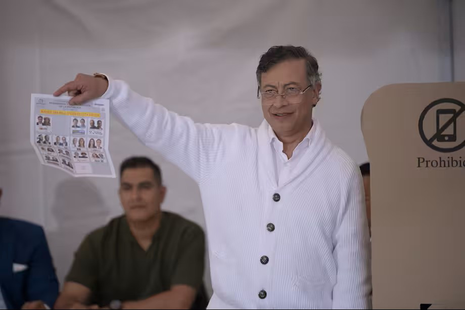 Diario Frontera, Frontera Digital,  Internacionales, ,Presidente de Colombia, ejerce su derecho al voto en las elecciones presidenciales del 31 de Mayo 2026. Foto: Mauricio Alvarado Lozada,“No acepto resultados del preconteo”: 
Petro tras victoria de De la Espriella sobre Cepeda