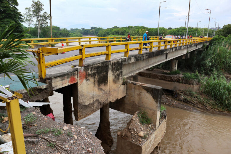 Diario Frontera, Frontera Digital,  Internacionales, ,Cierran paso por puente fronterizo entre Colombia y Venezuela por falla estructural