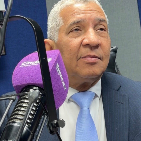 Diario Frontera, Frontera Digital,  Nacionales, ,Ministro del Trabajo: «Estamos utilizando este método porque 
en este momento no podemos aumentar salario"