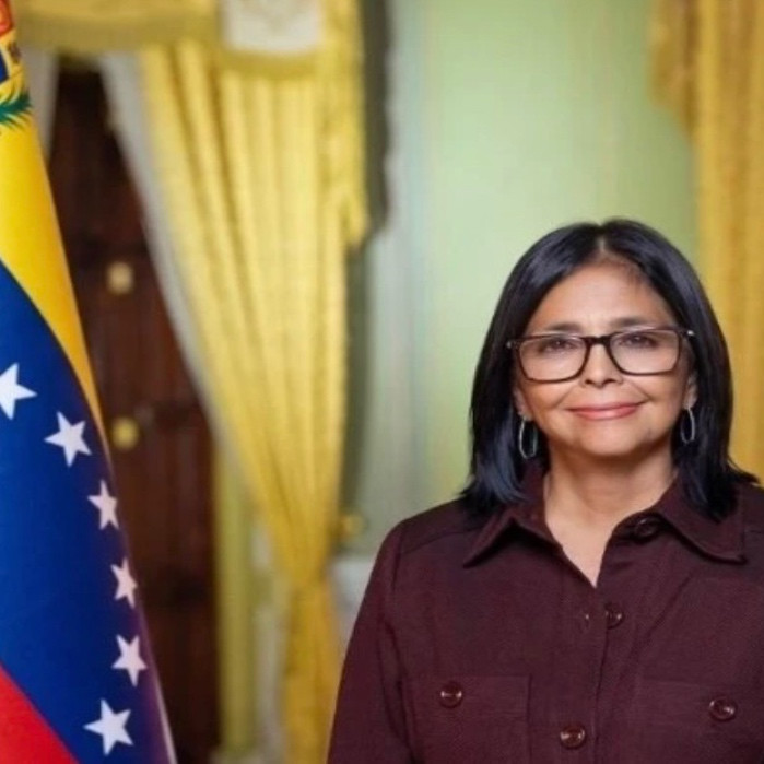 Diario Frontera, Frontera Digital,  Nacionales, ,Presentan foto oficial de presidenta (E) Delcy Rodríguez 
para líneas de mando de la FANB