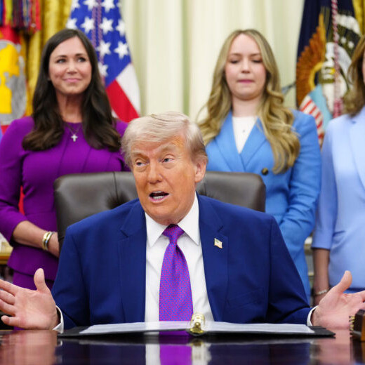 Diario Frontera, Frontera Digital,  Internacionales, ,Trump vuelve a decir está “considerando seriamente” convertir a Venezuela en el estado 51 de EEUU