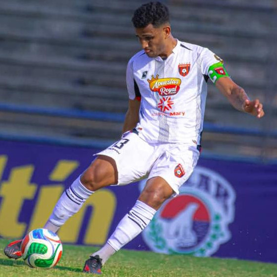 Diario Frontera, Frontera Digital,  Deportes, ,Gran momento del defensor Edwin Peraza el general de la zaga del Portuguesa FC