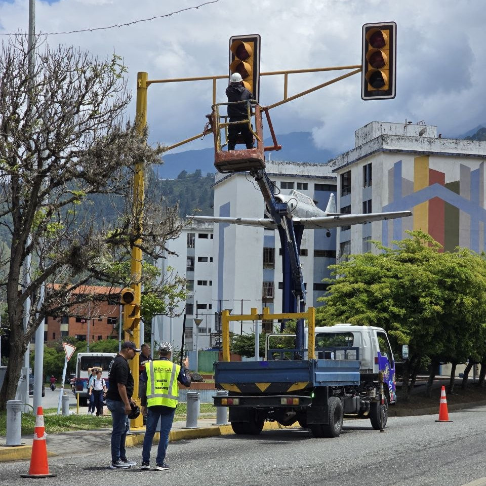 Diario Frontera, Frontera Digital,  Regionales, ,Alcaldía de Mérida y Tromerca optimizan red de semaforización en operativo conjunto