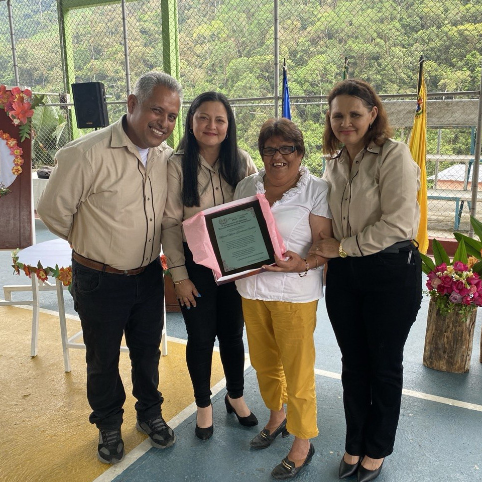 Diario Frontera, Frontera Digital,  Mocoties, ,Escuela de San Miguel en Zea conmemoró su LXIX aniversario y develó sus símbolos oficiales