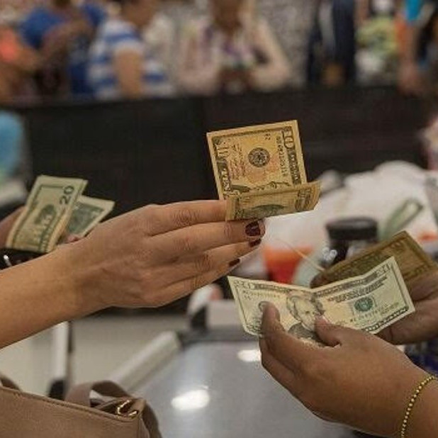 Diario Frontera, Frontera Digital,  Nacionales, ,Más de la mitad de los venezolanos respalda dolarización ante inflación cercana al 600%