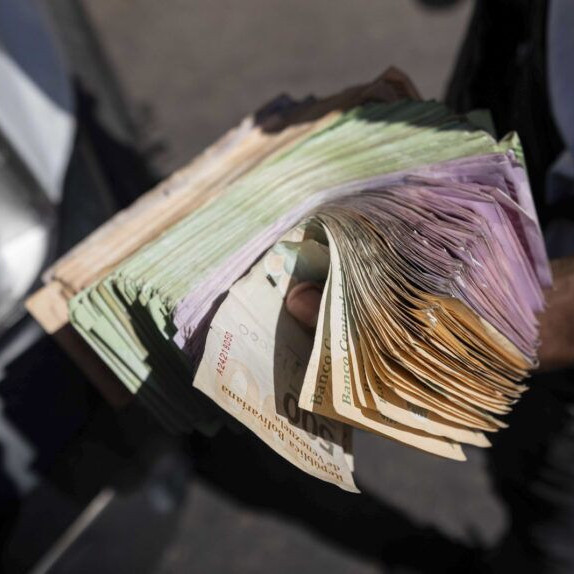 Diario Frontera, Frontera Digital,  Nacionales, ,El bolívar ha perdido casi la mitad de su valor frente al dólar en lo que va de 2026