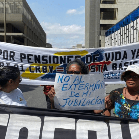 Diario Frontera, Frontera Digital,  Nacionales, ,Docentes, trabajadores y jubilados marcharon al Ministerio de Educación para exigir salarios dignos