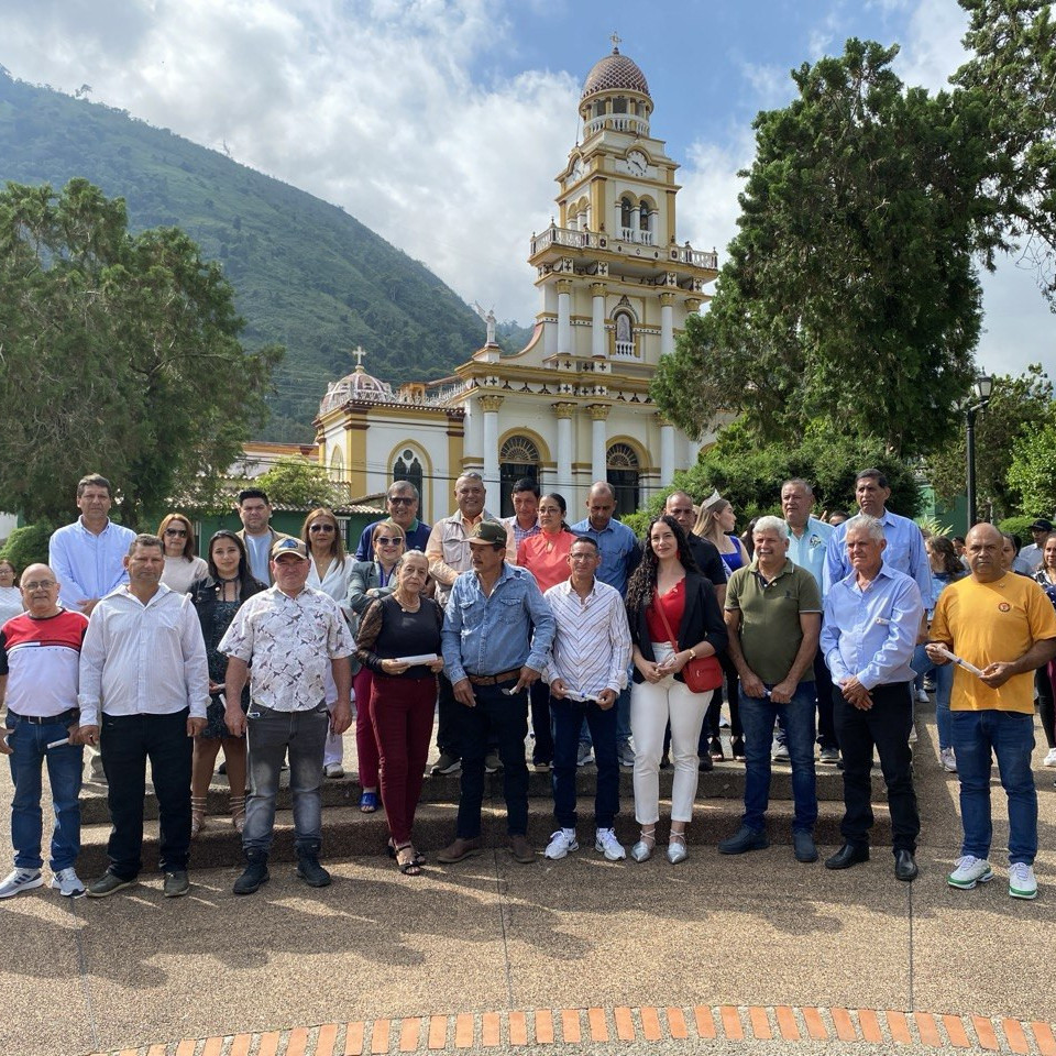 Diario Frontera, Frontera Digital,  Mocoties, ,Municipalidad de Zea rinde homenaje a  trabajadores con acto cívico y entrega de reconocimientos