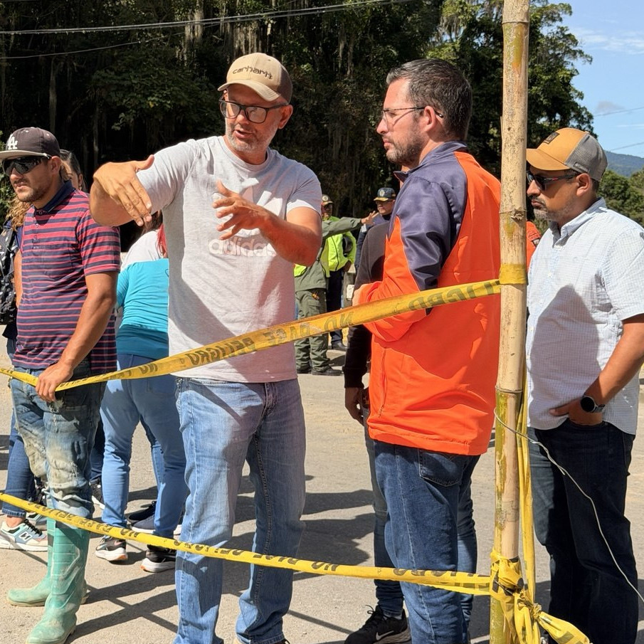 Diario Frontera, Frontera Digital,  Regionales, ,Alcalde Nelson Álvarez inspeccionó afectaciones por lluvias en el puente de El Arenal