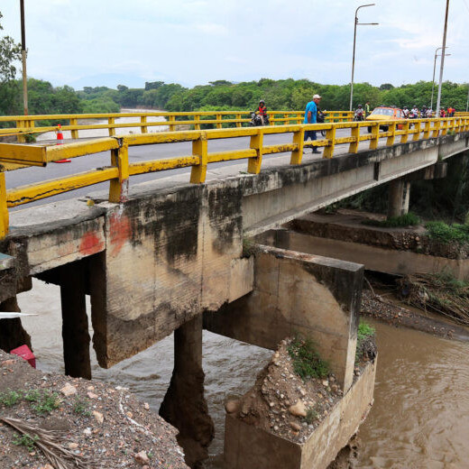 Diario Frontera, Frontera Digital,  Internacionales, ,Cierran paso por puente fronterizo entre Colombia y Venezuela por falla estructural