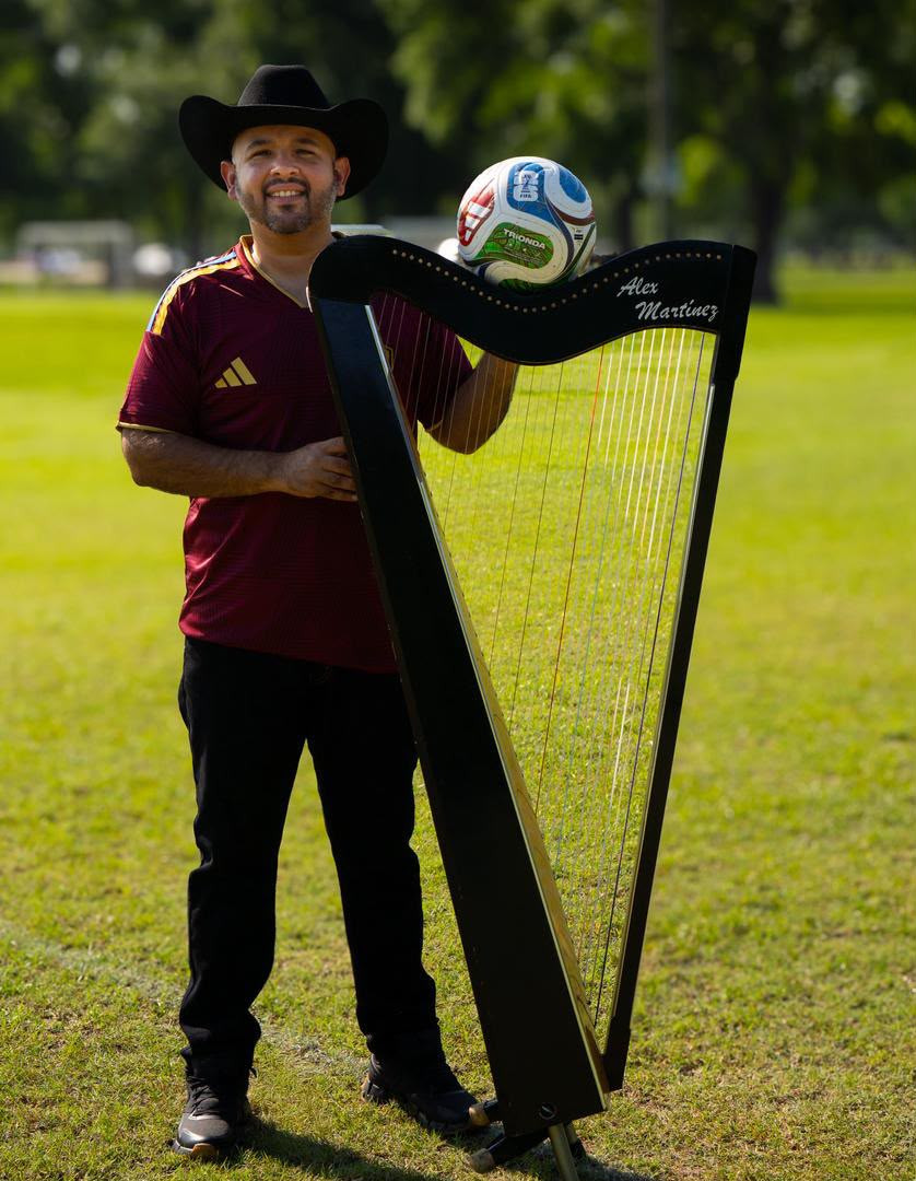 Diario Frontera, Frontera Digital,  Copa Mundial FIFA 2026, ,El músico venezolano Alex Martínez, conocido artísticamente como arpamartinez, fue confirmado para presentarse en las actividades del programa de hospitalidad de la Copa Mundial FIFA 2026,El arpa venezolana hará historia en la Copa Mundial FIFA 2026™️ de la mano de Alex Martínez