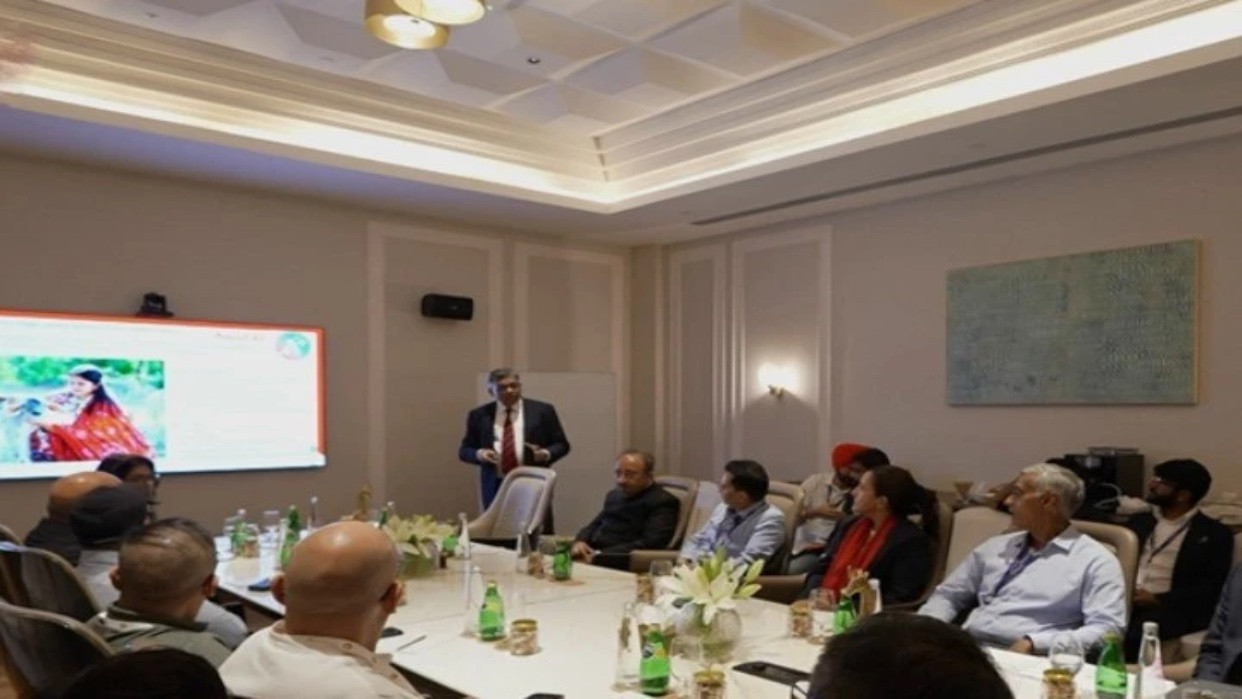 Diario Frontera, Frontera Digital,  Nacionales, ,Durante la mesa de trabajo, las delegaciones también evaluaron proyectos en materia de energías limpias y renovables, sector en el que el estado indio de Guyarat se consolida como una sólida potencia global,Presidenta (E) Delcy Rodríguez lideró encuentro con empresarios de la India