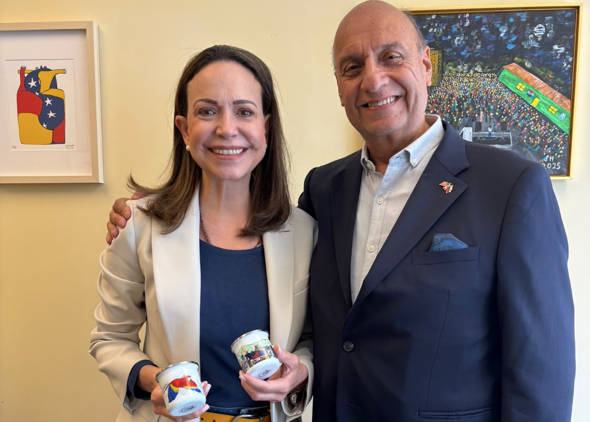 Diario Frontera, Frontera Digital,  Politica, ,“Muy pronto nos abrazaremos todos. En libertad”, expresó Dávila. | Foto Williams Dávila vía X.,Williams Dávila se reencuentra con María Corina Machado: “El único camino es la unidad”
