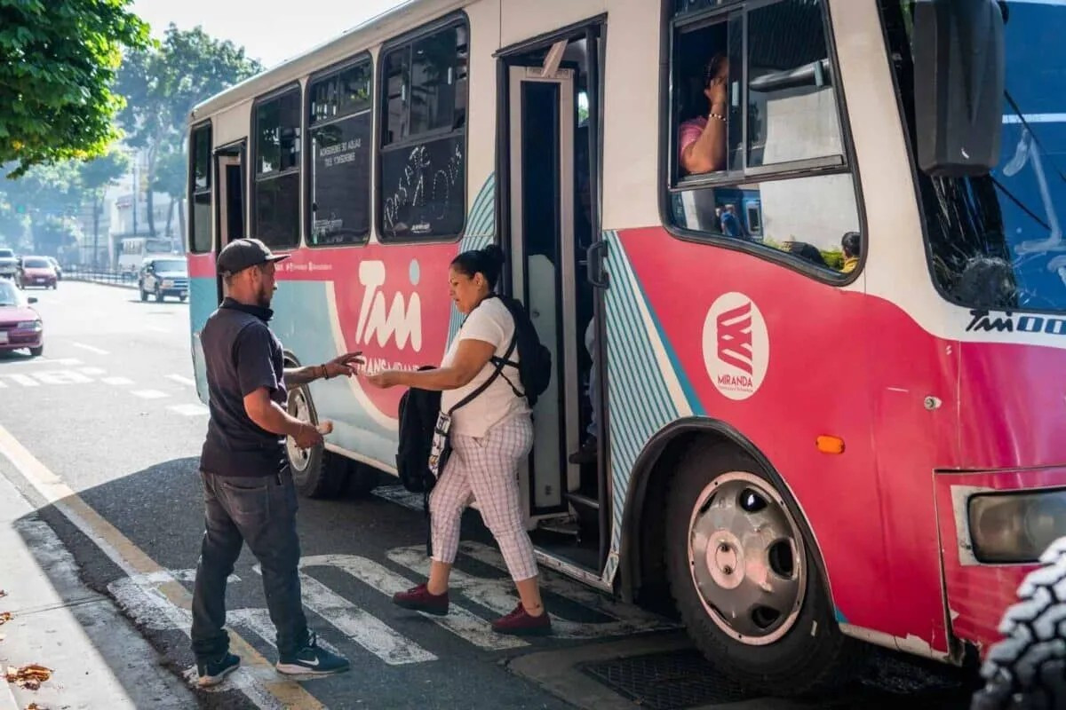 Diario Frontera, Frontera Digital,  Nacionales, ,Trocel también aprovechó para hacer un llamado a las autoridades para que los transportistas tengan una reunión con representantes de Petróleos de Venezuela (PDVSA) ante las fallas de distribución de combustible,Transportistas informaron que realizarán aumentos mensuales del pasaje urbano
