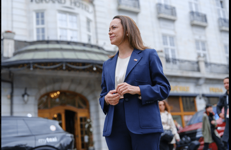Diario Frontera, Frontera Digital,  Nacionales, ,La líder venezolana señaló que este regreso tiene un profundo significado personal y político, al representar el cierre de un ciclo y la cercanía de una nueva etapa para la nación.,María Corina Machado regresa a Oslo y dice que la misión está “casi completada”