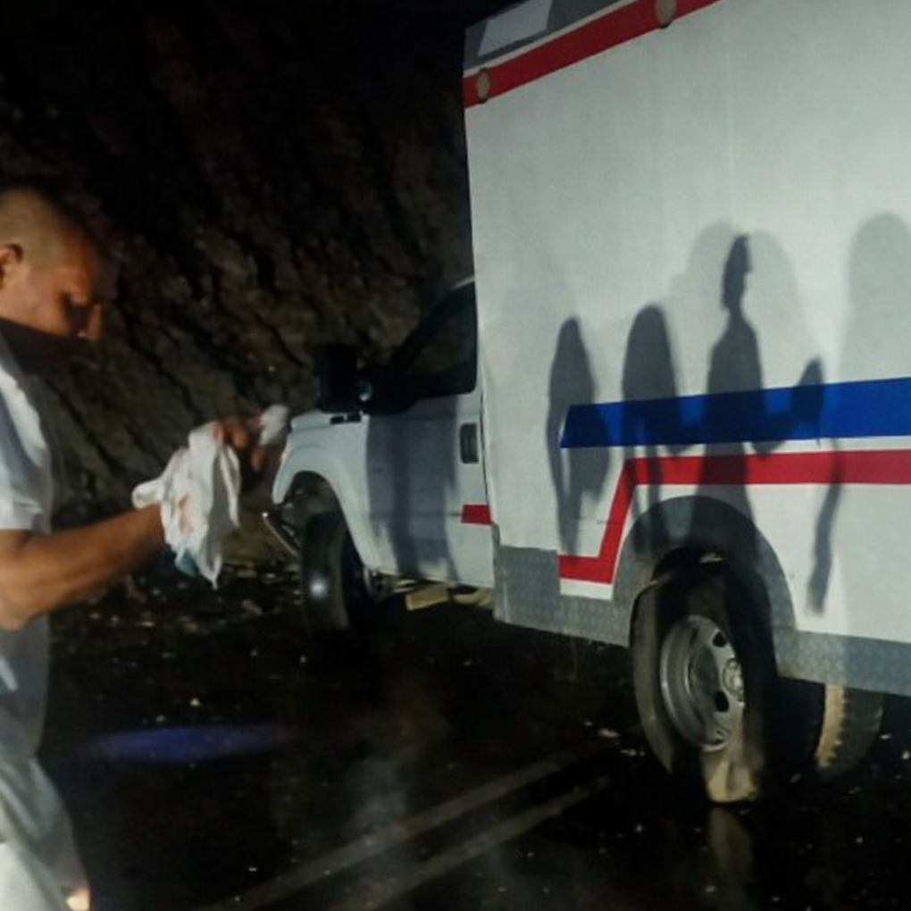 Diario Frontera, Frontera Digital,  Sucesos, ,Cinco heridos dejó colisión de ambulancia contra alud en La Variante