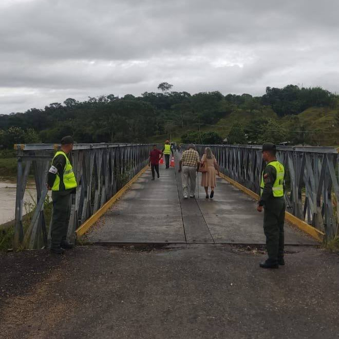 Diario Frontera, Frontera Digital,  Nacionales, ,Colapsa el puente que conecta Táchira y Apure: paso vehicular se encuentra restringido