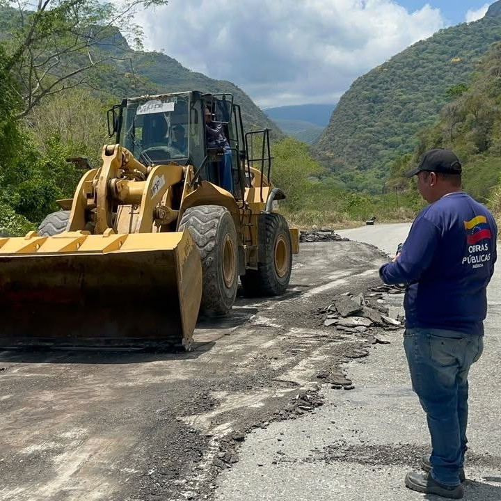 Diario Frontera, Frontera Digital,  El Vigía Panamericana, ,Avanza recuperación de la capa asfáltica en la Local 008