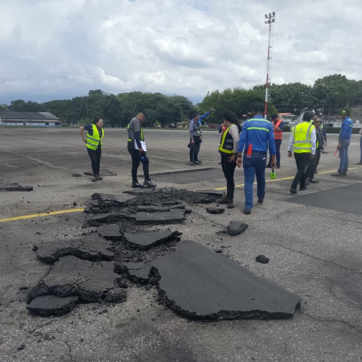 Diario Frontera, Frontera Digital,  El Vigía Panamericana, ,Daños en la pista del aeropuerto “Juan Pablo Pérez Alfonso” 
tras operación de vuelo comercial