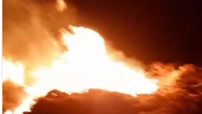 https://fronteradigital.com.ve/test.fronteradigital.com.ve/Fuerte incendio en áreas verdes del barrio La Conquista en El Vigía