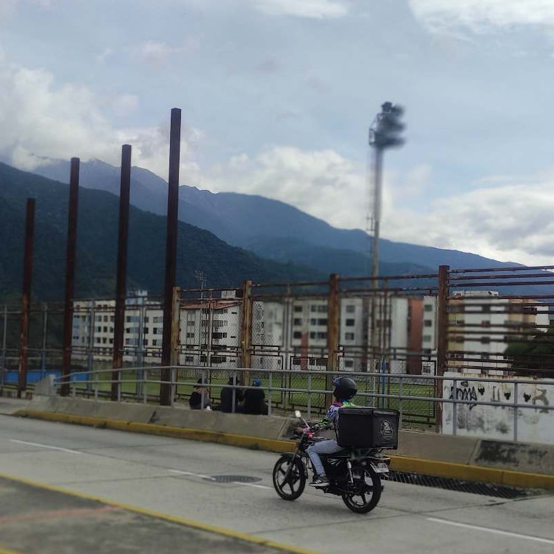Diario Frontera, Frontera Digital,  Regionales, ,Exigen la recuperación de rejas y barandas de la calle 26 frente al estadio Lourdes de Mérida